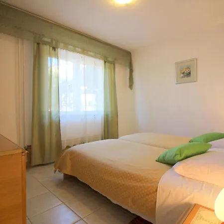 Sunlit Apartment Near Sea In Porec * Poreč